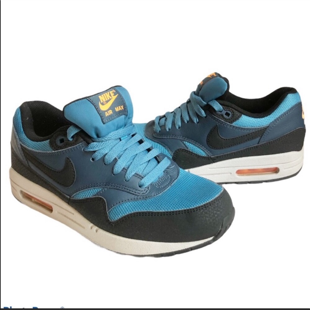 Nike Air Max 1 Essential